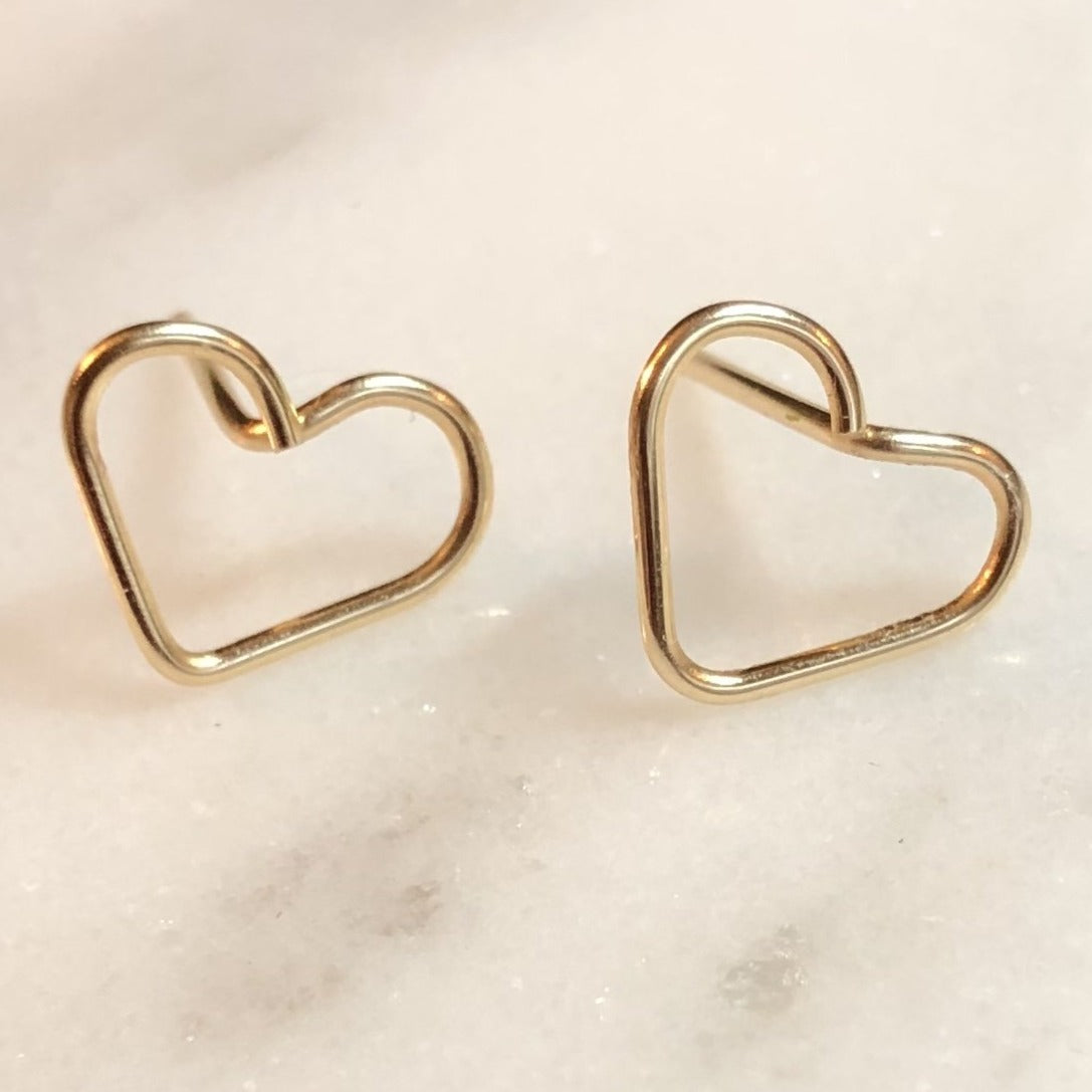Heart Stud Earrings 14K Solid Gold, Tiny Minimal Heart Earring Women,  Simple Small Stud Earrings for Girls, Bridesmaid Gifts, Cute Gift Mom - Etsy